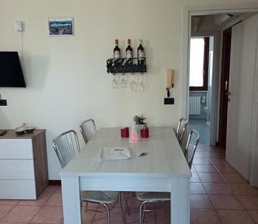 Castellaro Lagusello House | Casa Laghetto