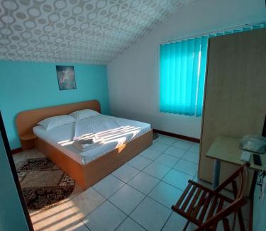 Corbu House | Casa LariCris