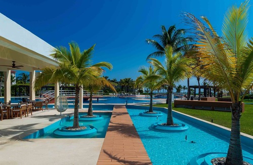 Puerto Juarez Condo | Casa Las Olas 2 Bedroom Condo by Redawning