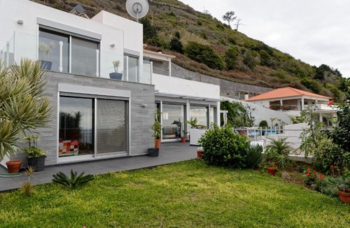Arco da Calheta Villa | casa latitude
