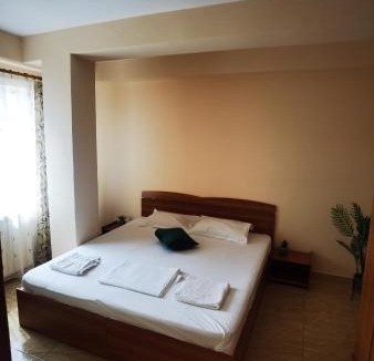 Doua Mai House | Casa Laura