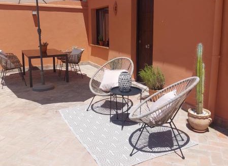 Camino de Ronda House | Casa Laurel