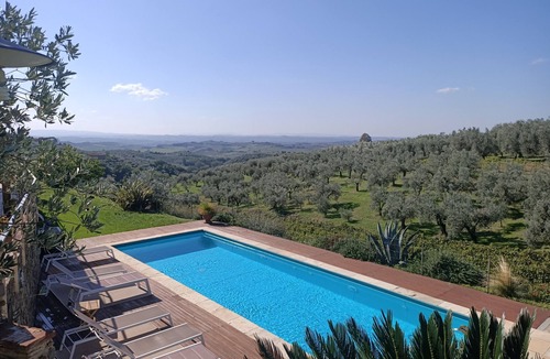 Vitolini Villa | Casa Leonardo Flat – Vacation Home with Pool in Vinci, Near Florence