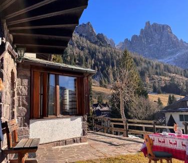 San Martino di Castrozza Apartment | Casa Loria - Appartamento con Giardino