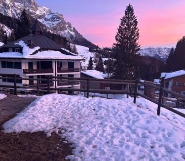 San Martino di Castrozza Apartment | Casa Loria - Appartamento con Giardino