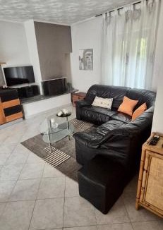 Santa Maria - Rezzonico Apartment | Casa Lory