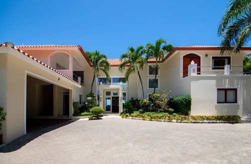 Playa Chiquita Villa | Casa Los Sueños: Oceanfront Elegance Meets Tropical Luxury!