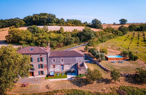 Graulhet House | Casa Lounell: Pool, Spa, Sauna & Games Room in the Tarn Countryside