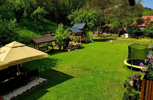 Ceahlau House | Casa Luca
