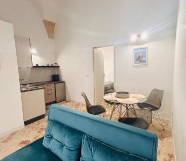 Castromediano Apartment | Casa LUMASA