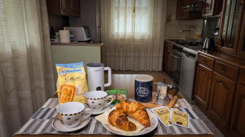 Montegrotto Terme Apartment | Casa Luna appartamento alle Terme con 3 Camere da Letto vicino alla Stazione