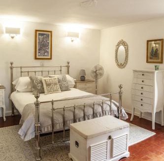 Mologno Villa | Casa Luna - Private Cottage -Exclusive Private Garden