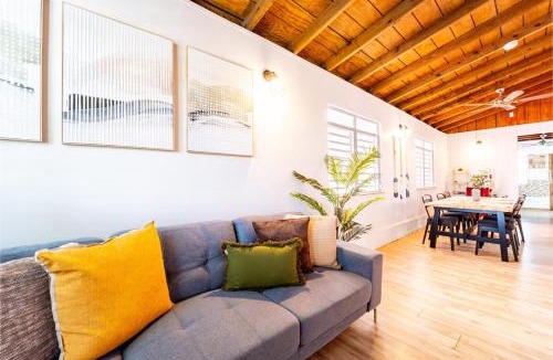 Boqueron House | Casa Macadamia Walk to Beach, Balneario & Boqueron