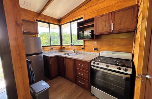 Lepanto House | Casa Mango Lepanto #9. Charming 2-bedroom cabin AC, WiFi in enjoyable Lepanto.