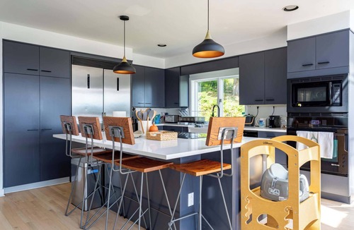 Middletown House | Casa Manzara - Mountain Top Views, Pool & Hot Tub by Red Cottage