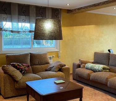 Abegondo Apartment | Casa María B - a 3km del Camino
