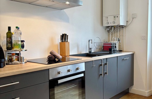 Brive-la-Gaillarde Apartment | Casa Marbeau - 6 pers. - Stationnement - Entre le centre-ville et la gare