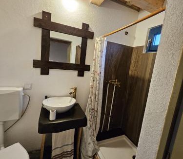 Giulesti House | Casa Mariș