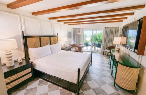Old Town Resort | Casa Marina Key West, Curio Collection by Hilton