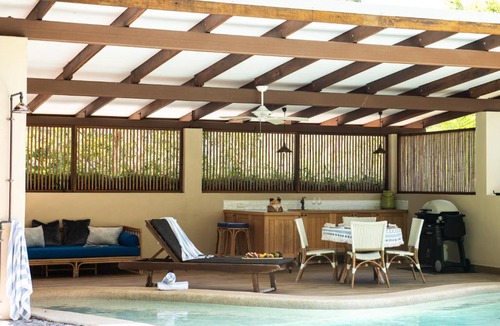 Riordanvale House | Casa Mariposa