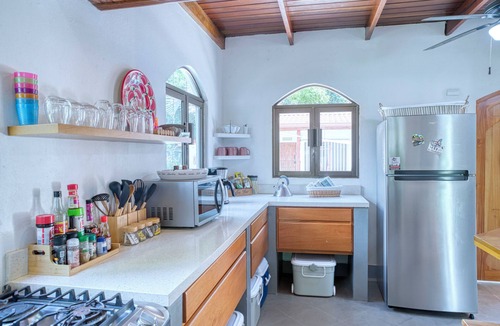 Esterillos Centro Villa | Casa Mariposa, Spanish-Style Beachfront Villa in Esterillos Centro