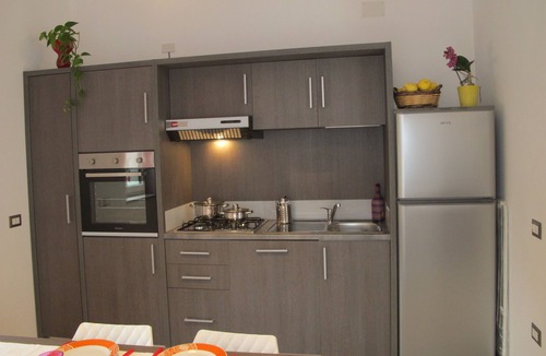 Mattinata House | Casa Melograno spacious and modern three-room apartment in olive grove near the sea