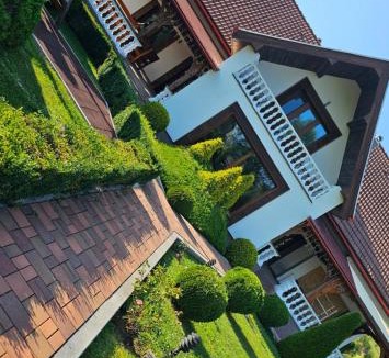 Toplita House | Casa Mera