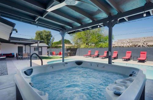 Mesa House | Casa Mesa - Private Paradise w Pool Putt & Games