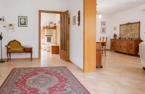 Montelaguardia House | Casa Mia -Per Sentirti a Casa Tua - Giardino, Parcheggio e Jacuzzi