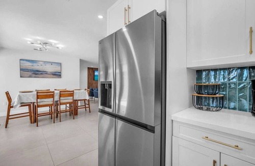Westchester House | Casa Mimosa Family Tropical Oasis with Pool