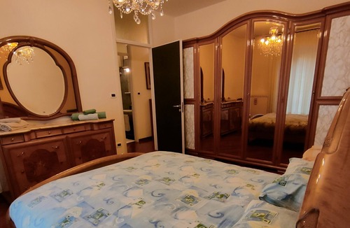 Servola-Chiarbola-Valmaura-Borgo San Sergio Apartment | Casa Mira - Tranquilla e Luminosa a pochi minuti dal centro di Trieste.