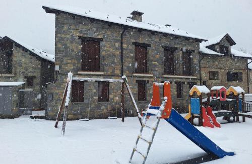 Hoz de Jaca House | Casa Miradell