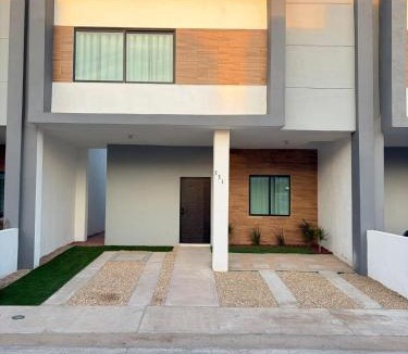 La Paz House | Casa moderna, 3 recámaras, alberca, La Paz BCS