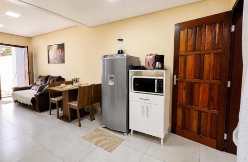 Aventureiro House | Casa moderna com garagem perto do aeroporto