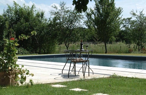 Asciano House | Casa Monia C: A characteristic apartment surrounded by the greenery.