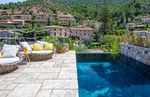 Deia House | Casa Nama