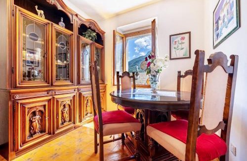Breguzzo Apartment | Casa nel Borgo Rose