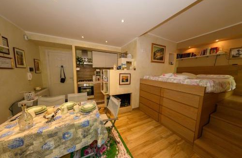 Subiaco Apartment | Casa nel bosco