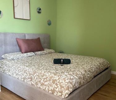 Sant'Eufemia Apartment | Casa Nilson - Monolocale Deluxe con Angolo Cottura e Self Check-in