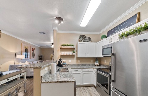 Wetmore House | Casa Nopal! Medical Center/Rim/Six Flags/LaCantera