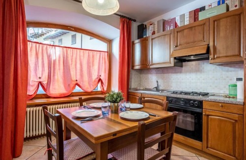 Pre-Saint-Didier Apartment | Casa Nota e Minichin by Interhome