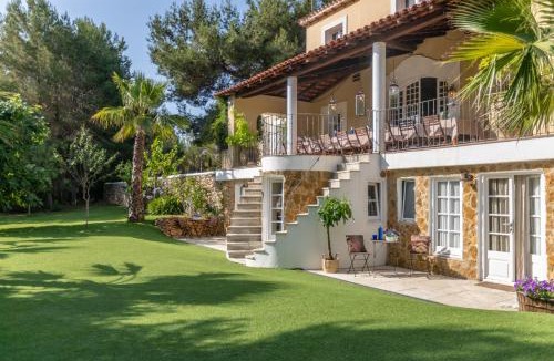 Vallpineda Villa | Casa Nova Estate