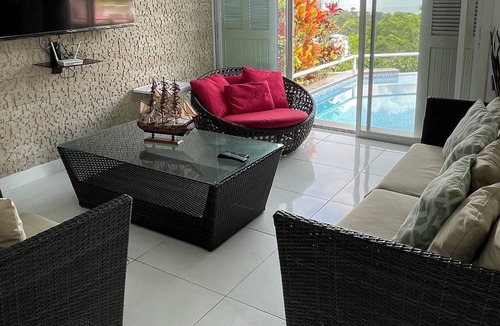 Same House | Casa Oasis Marino, Same Casa Blanca