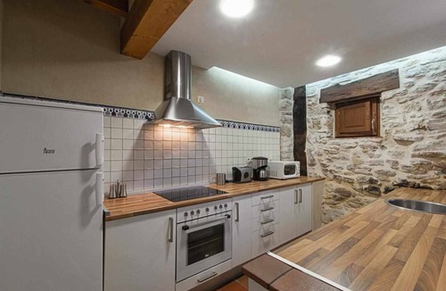 Mave House | Casa Palacio de Mave for 4 people