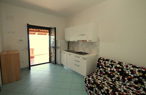 Montecorice House | Casa Panna A: A cheerful apartment that is part of a small villa located right on the beach, with Free WI-FI.