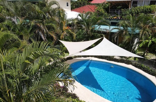 Samara Cottage | Casa Papaya – Peaceful Adults-Only Garden Studio & shared Pool - near the Beach.