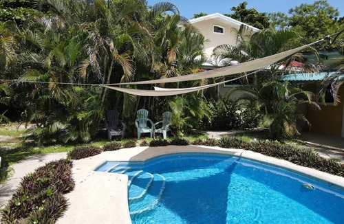 Samara Cottage | Casa Papaya – Peaceful Adults-Only Garden Studio & shared Pool - near the Beach.