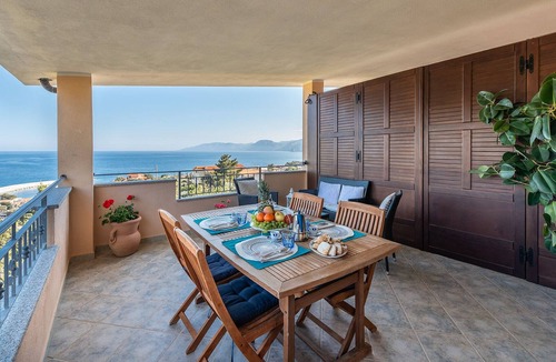 Cala Gonone Villa | Casa Paradiso - Two Bedroom Villa, Sleeps 8