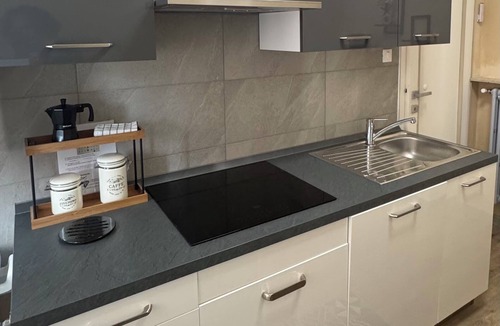 San Giovanni-Chiadino-Rozzol Apartment | Casa particular 40-relax and comfort with parking space.