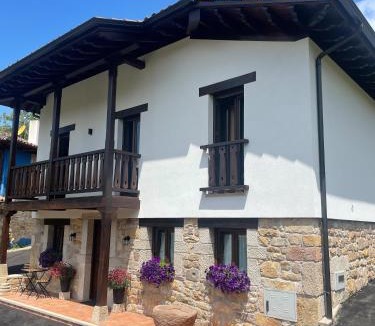 Onis House | Casa Pepina